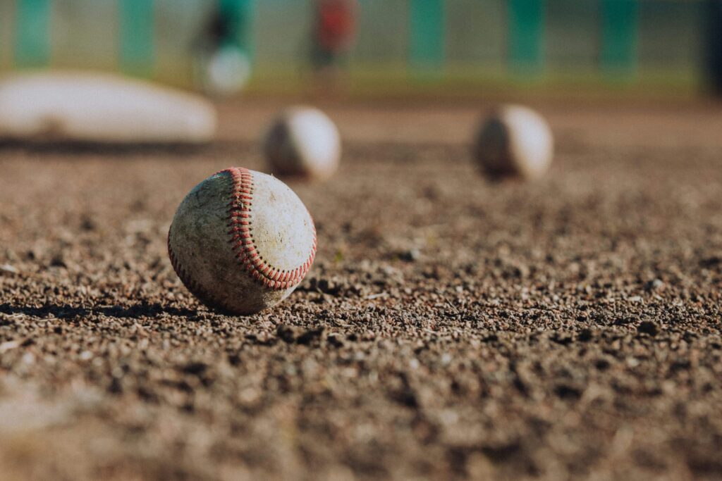 野球経験者が転職・副業で活躍するためのキャリア戦略｜ビジネスに活かす野球スキル